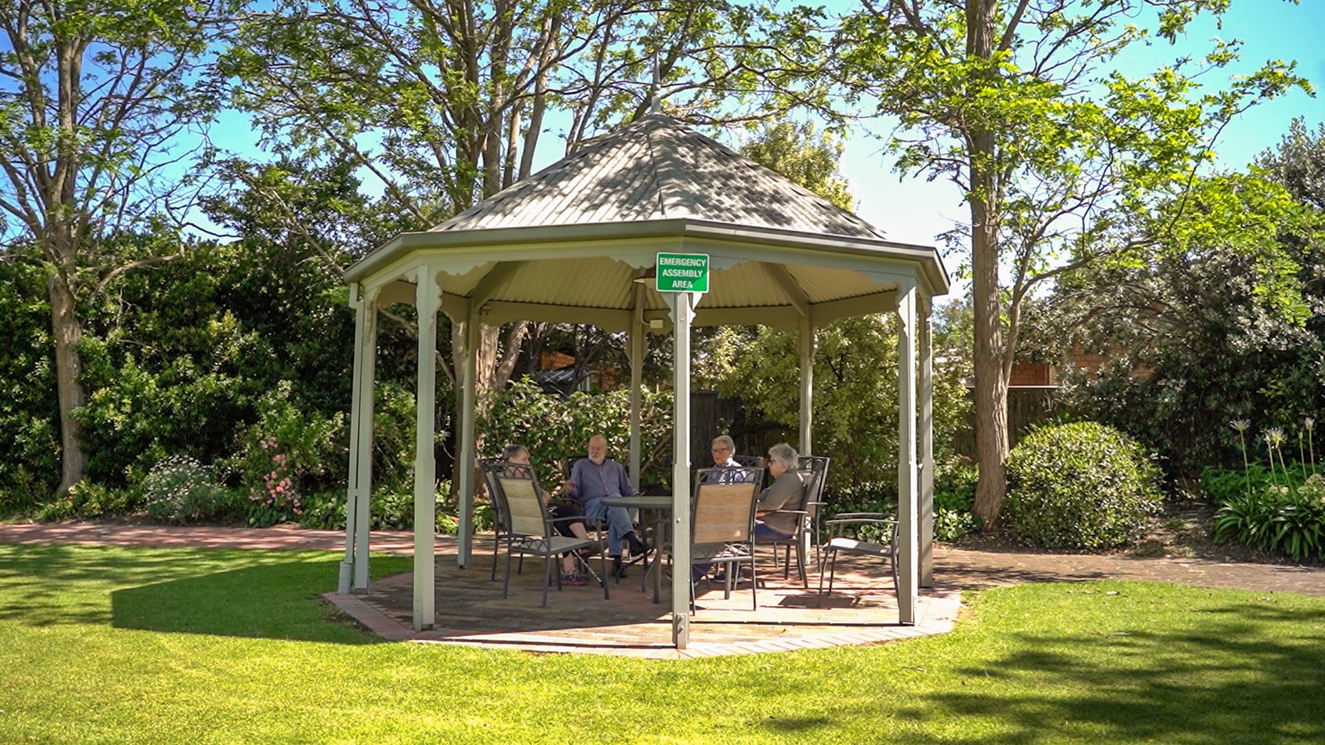 Lifestyle Pineview Village Burnside