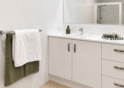 Pineview Village Unit Bathroom